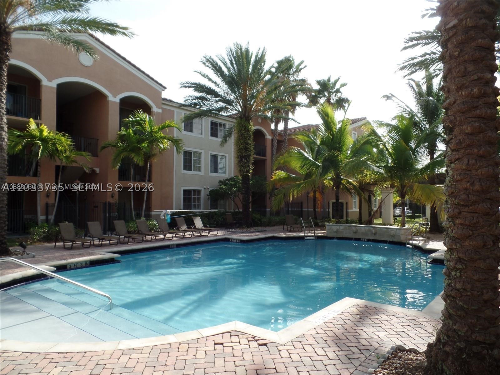 6801 SW 44th St #203, Miami FL 33155