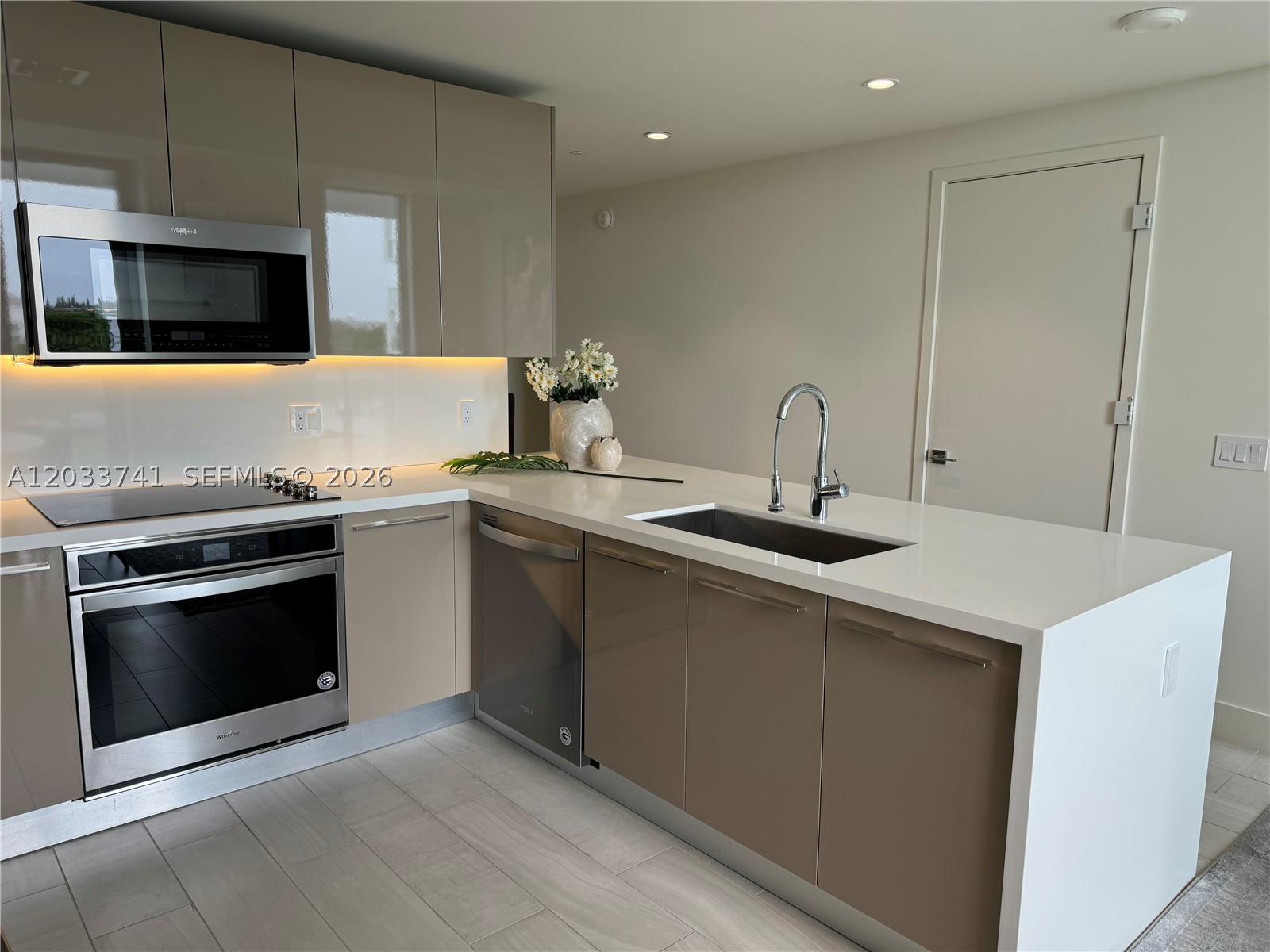 2000 Metropica Way #417, Sunrise FL 33323