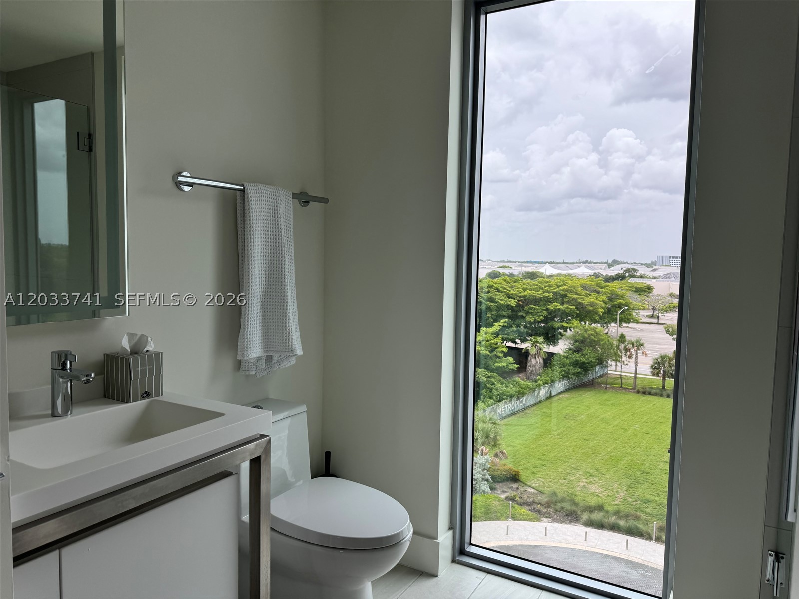 2000 Metropica Way #417, Sunrise FL 33323