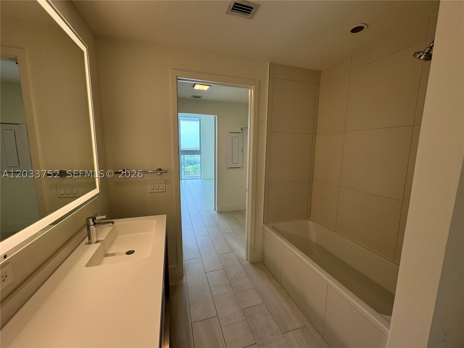 2000 Metropica Way #810, Sunrise FL 33323