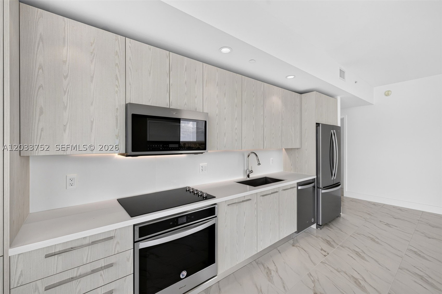 2000 Metropica Way #1910, Sunrise FL 33323