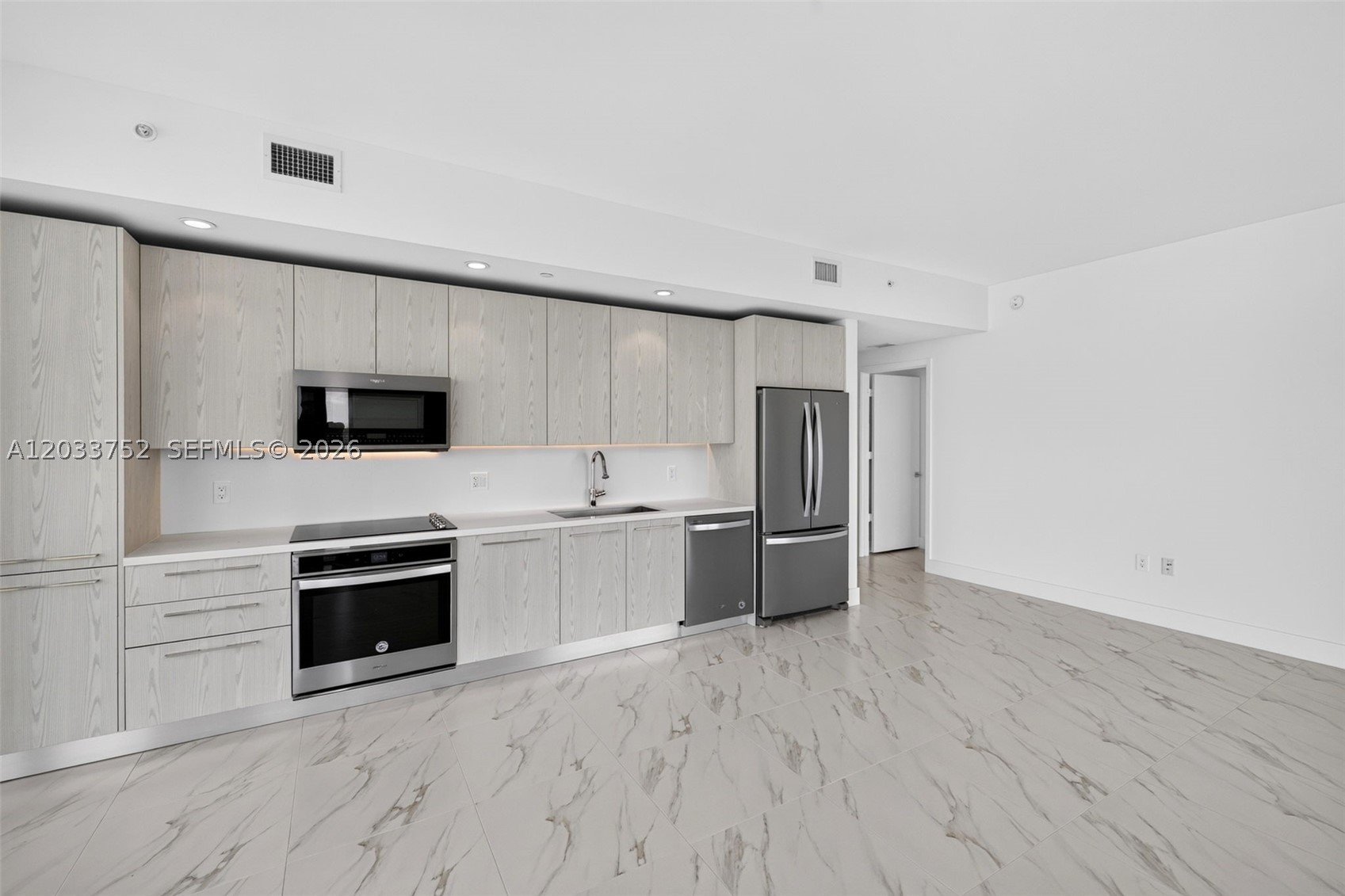 2000 Metropica Way #1910, Sunrise FL 33323