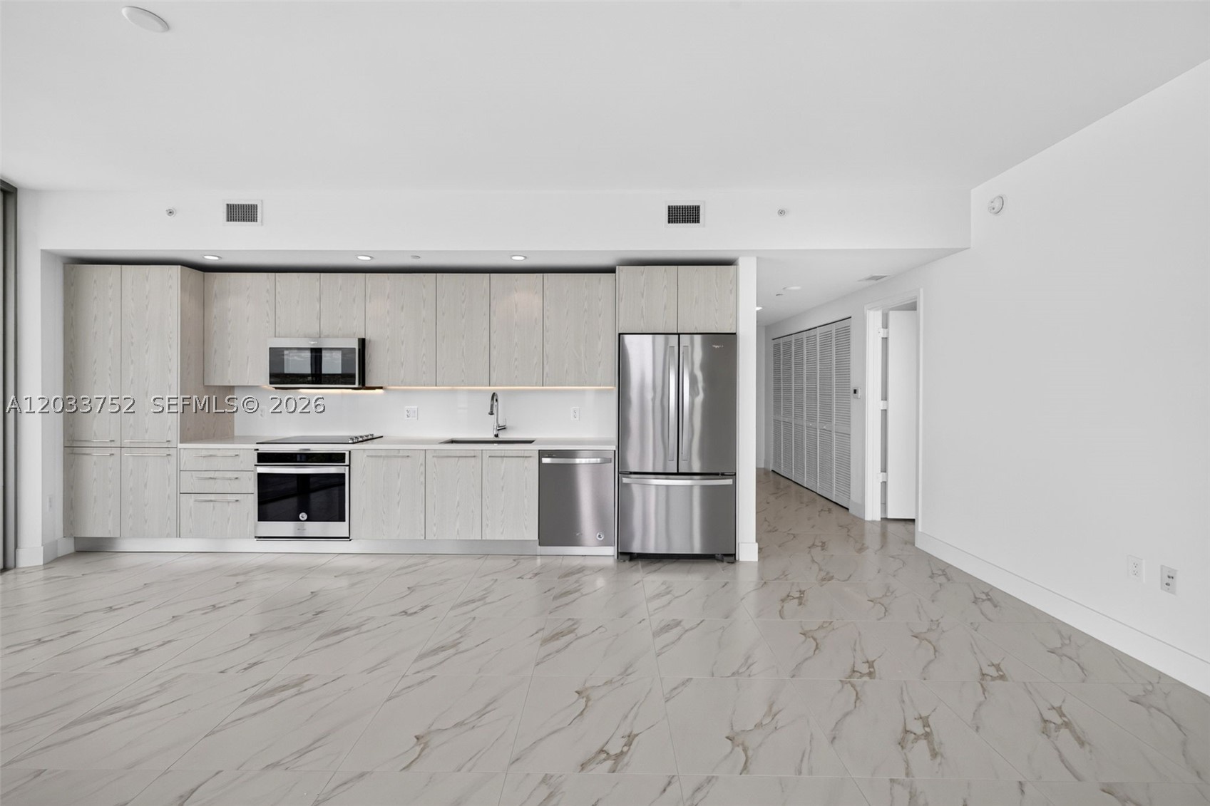 2000 Metropica Way #1910, Sunrise FL 33323