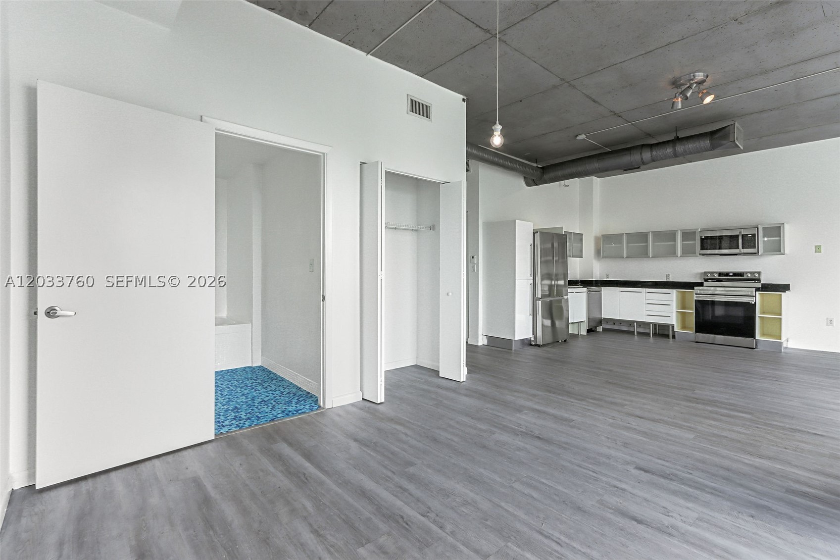 10 SW South River Dr #910, Miami FL 33130