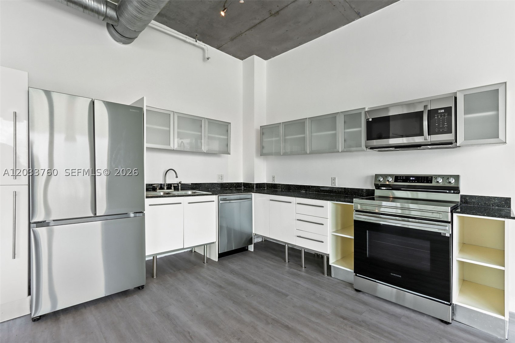 10 SW South River Dr #910, Miami FL 33130