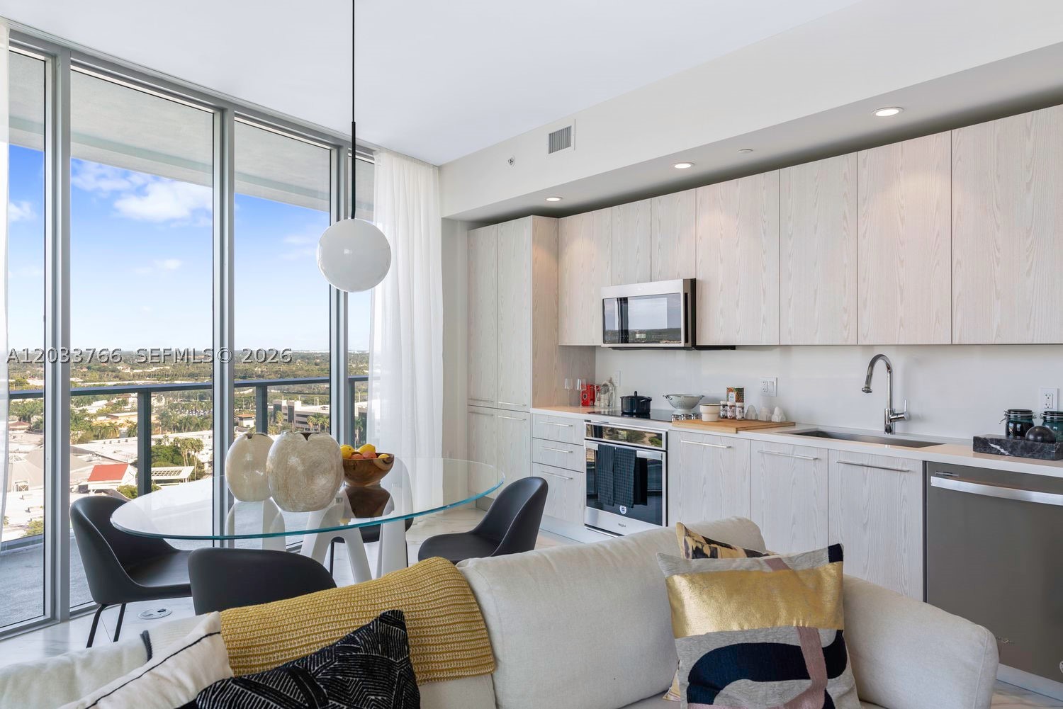 2000 Metropica Way #1810, Sunrise FL 33323