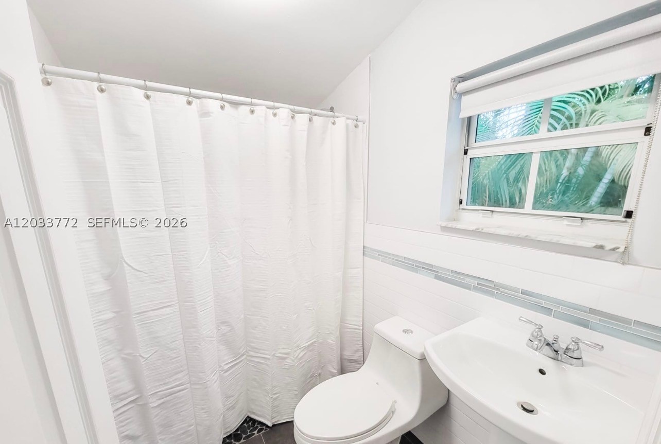 3685 SW 1st Ave, Miami FL 33145