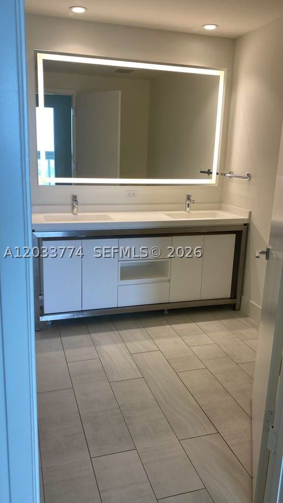 2000 Metropica Way #2111, Sunrise FL 33323