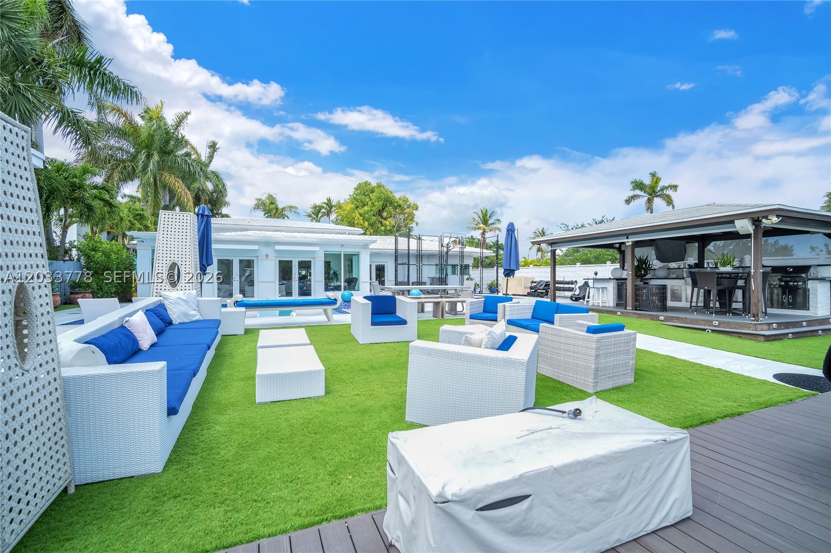 1100 NE 84th St, Miami FL 33138