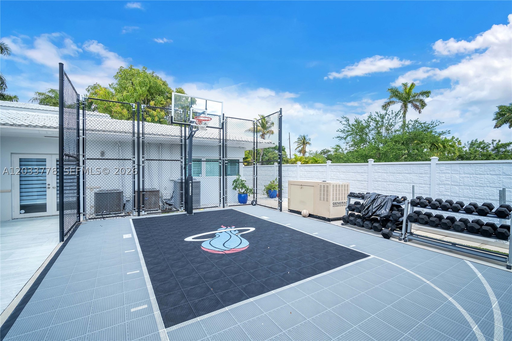 1100 NE 84th St, Miami FL 33138