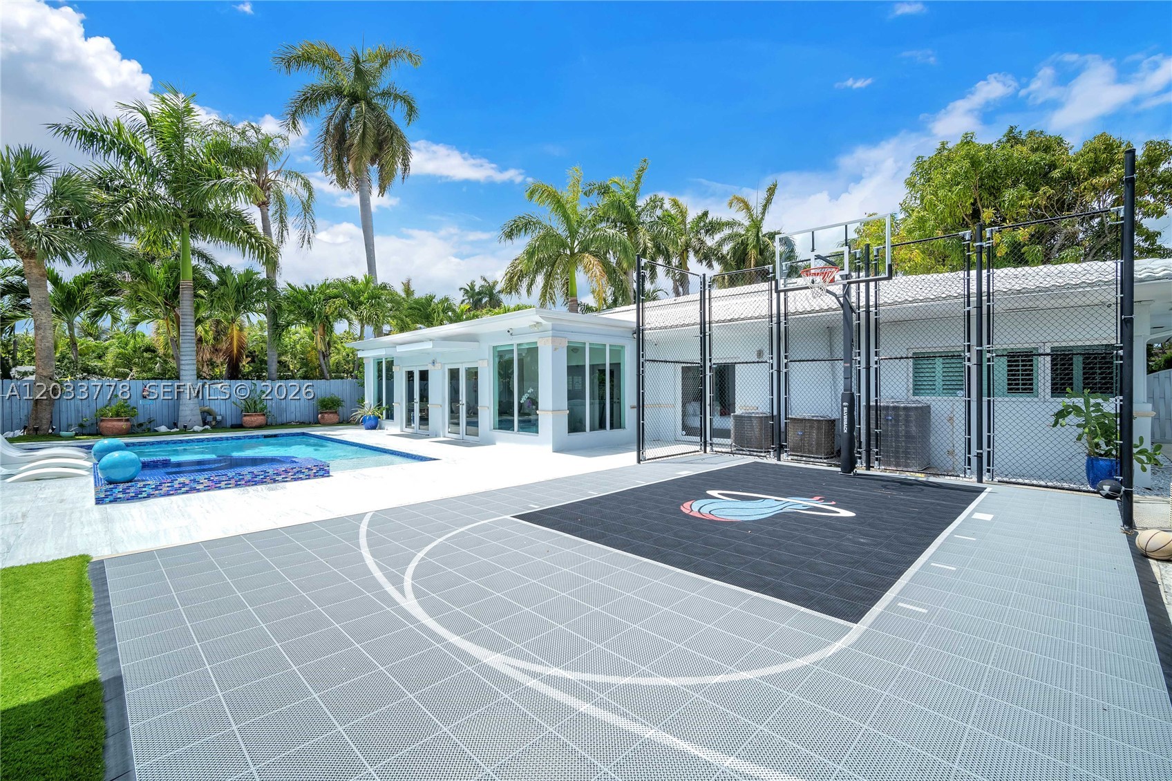 1100 NE 84th St, Miami FL 33138