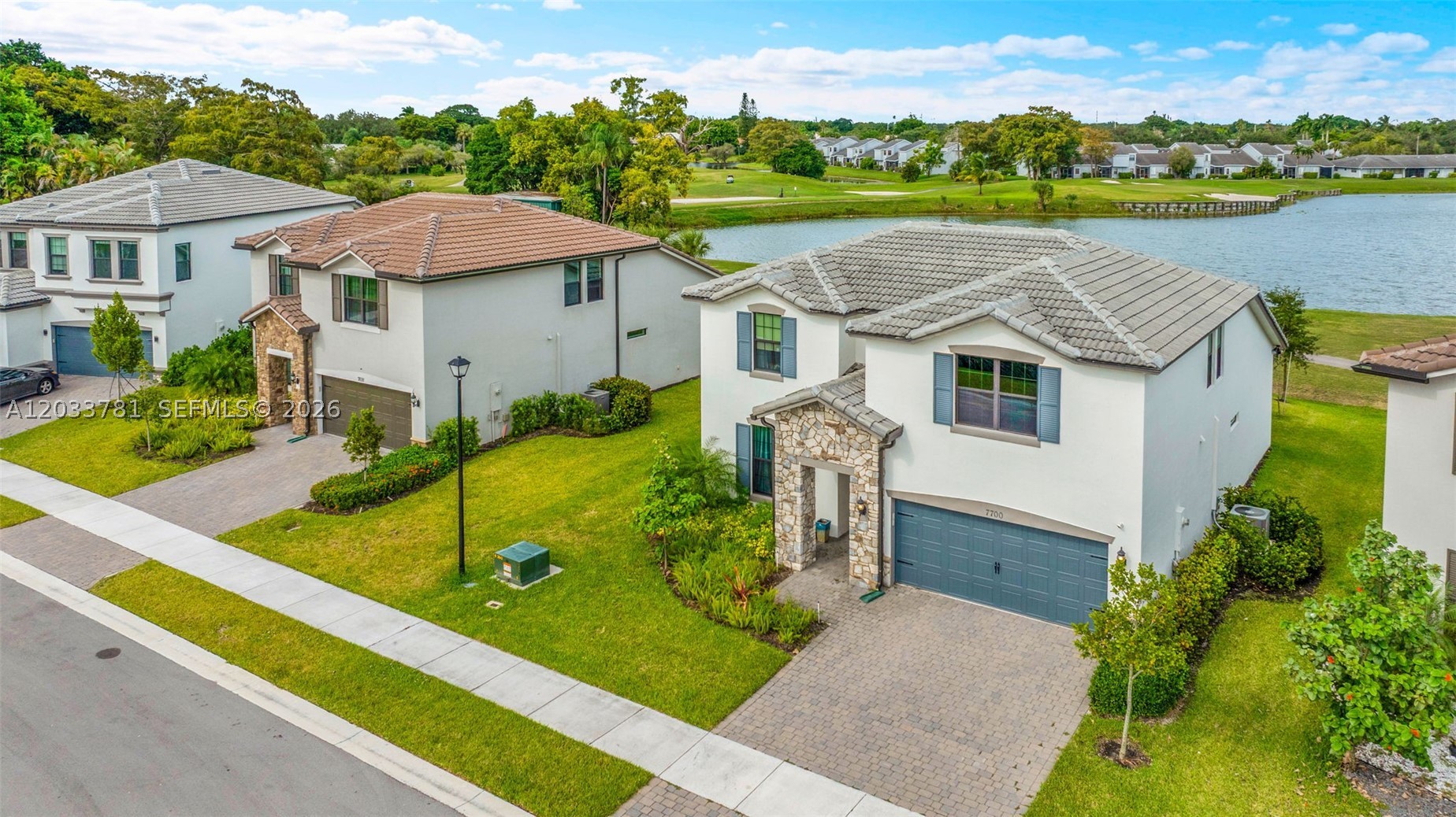 7700 NW 84th Ln, Tamarac FL 33321