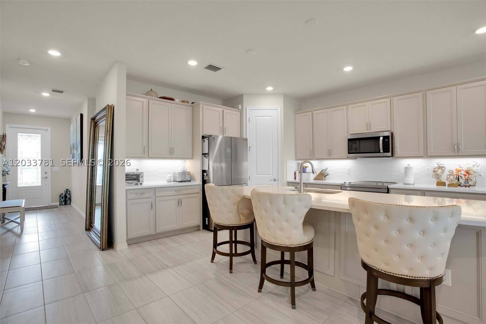 7700 NW 84th Ln, Tamarac FL 33321