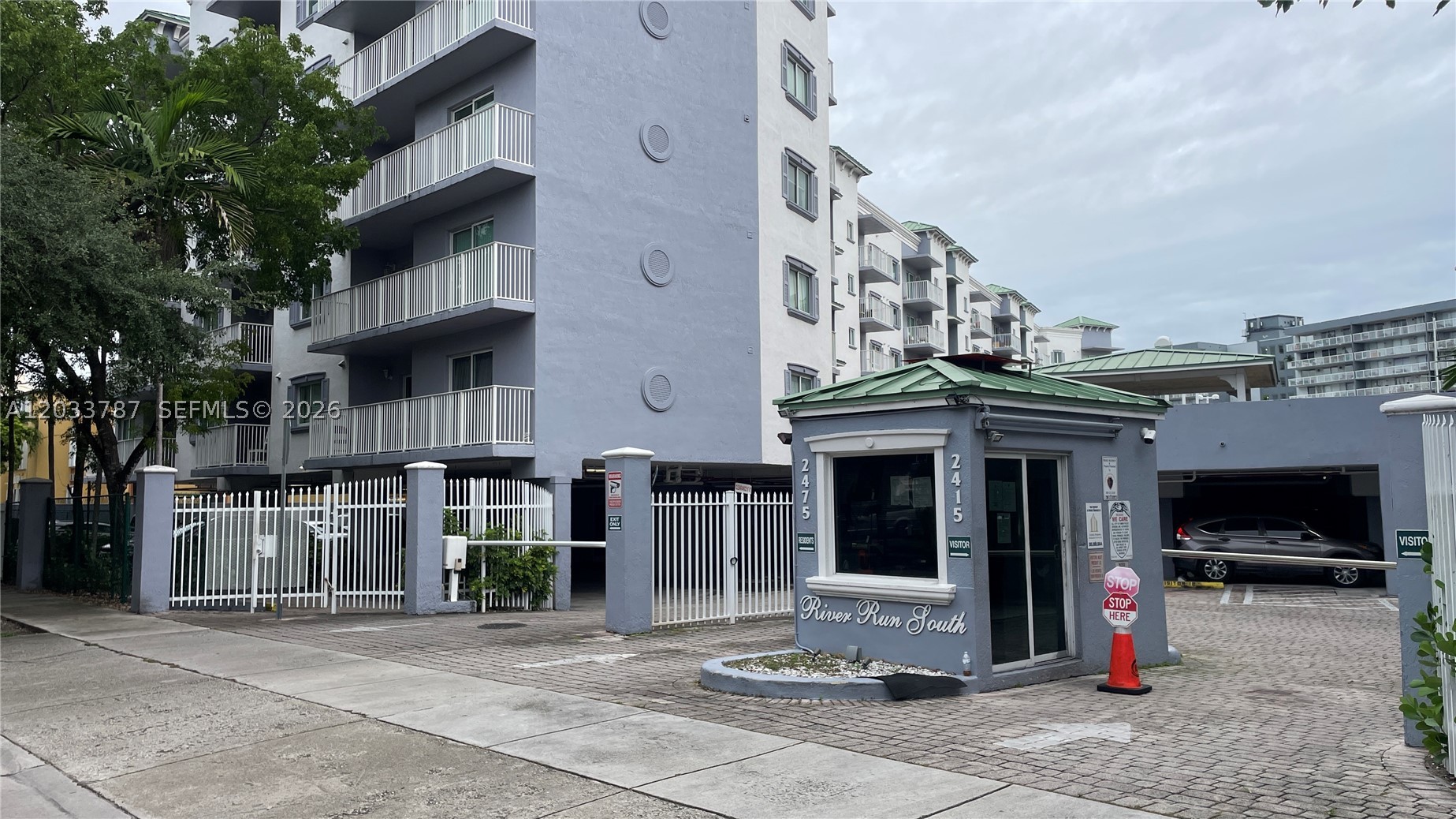2475 NW 16th St Rd #309, Miami FL 33125