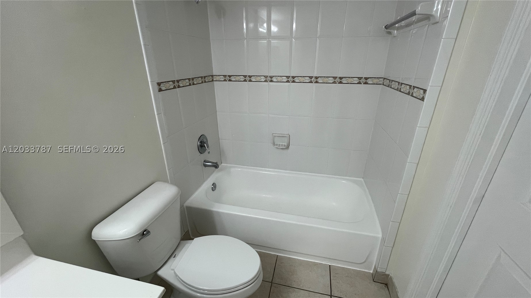 2475 NW 16th St Rd #309, Miami FL 33125