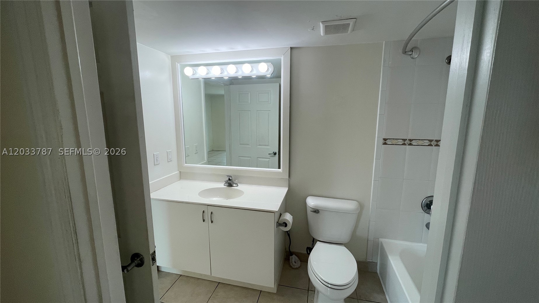 2475 NW 16th St Rd #309, Miami FL 33125