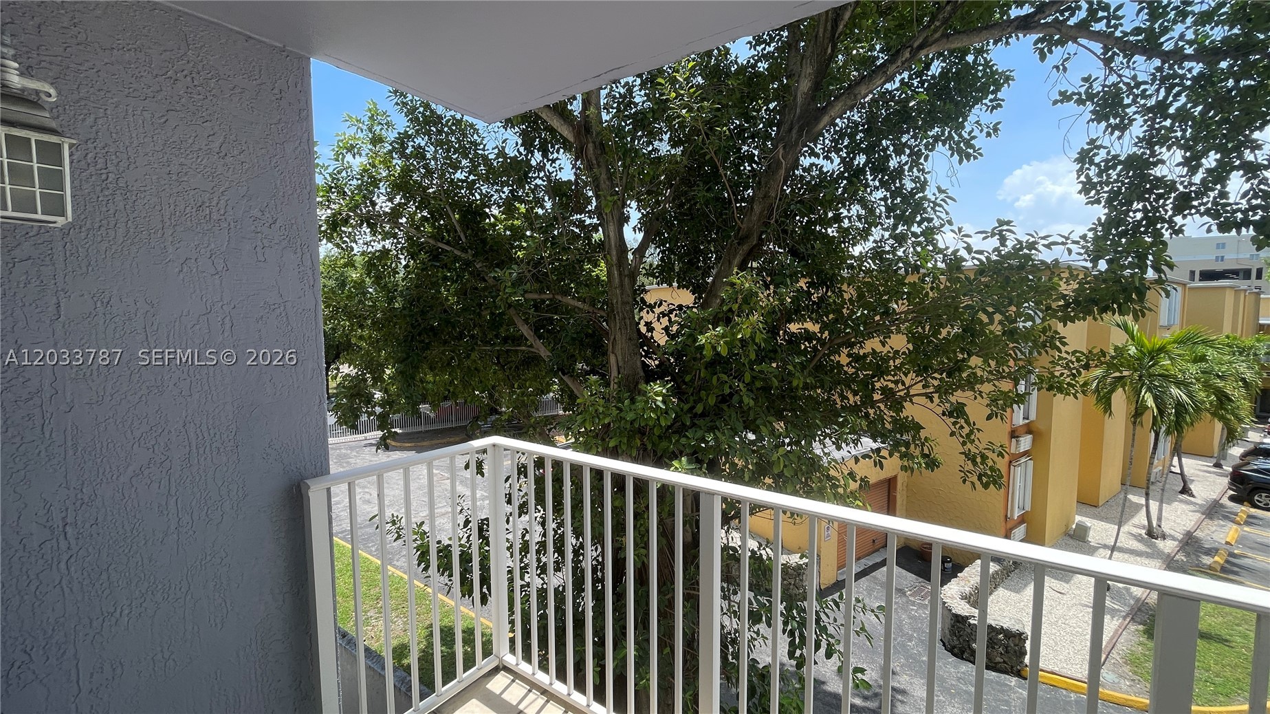 2475 NW 16th St Rd #309, Miami FL 33125