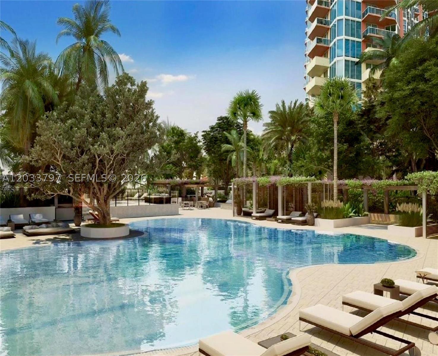 300 S Pointe Dr #705, Miami Beach FL 33139