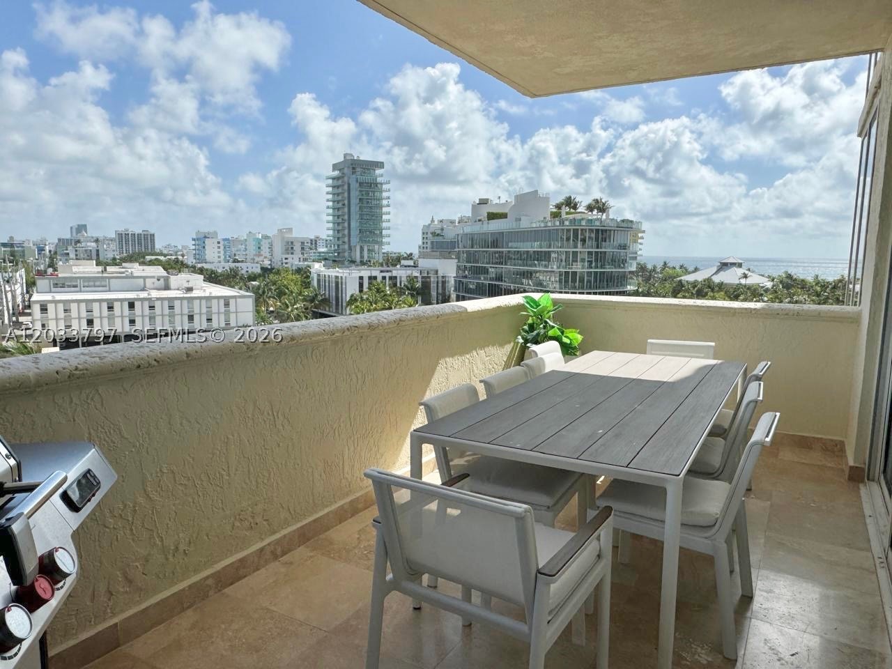 300 S Pointe Dr #705, Miami Beach FL 33139