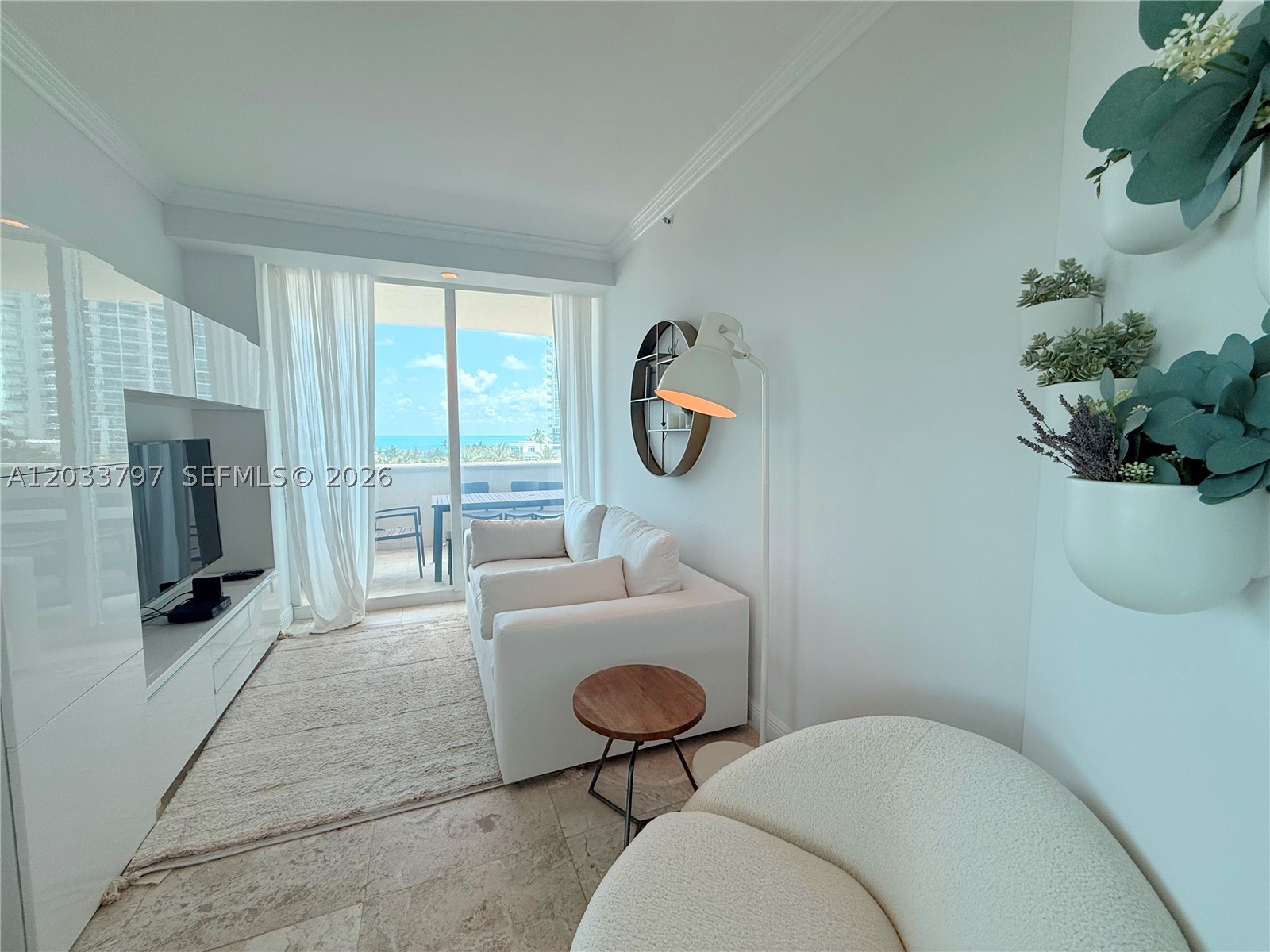 300 S Pointe Dr #705, Miami Beach FL 33139