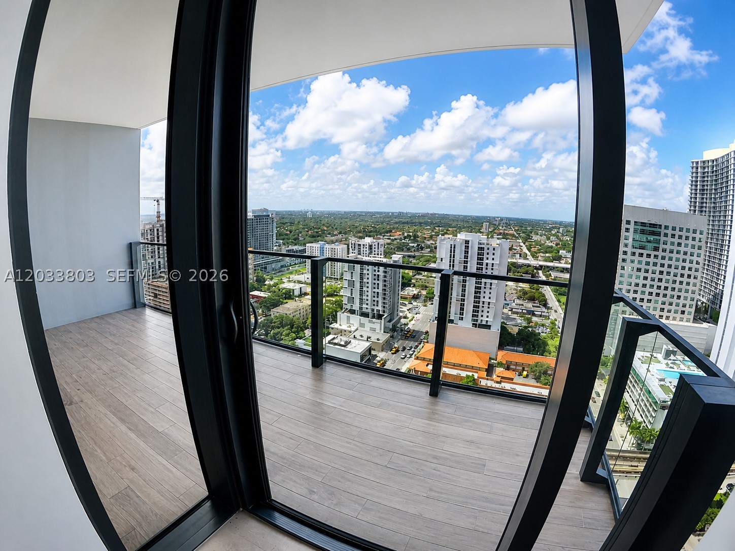 88 SW 7th St #2206, Miami FL 33130