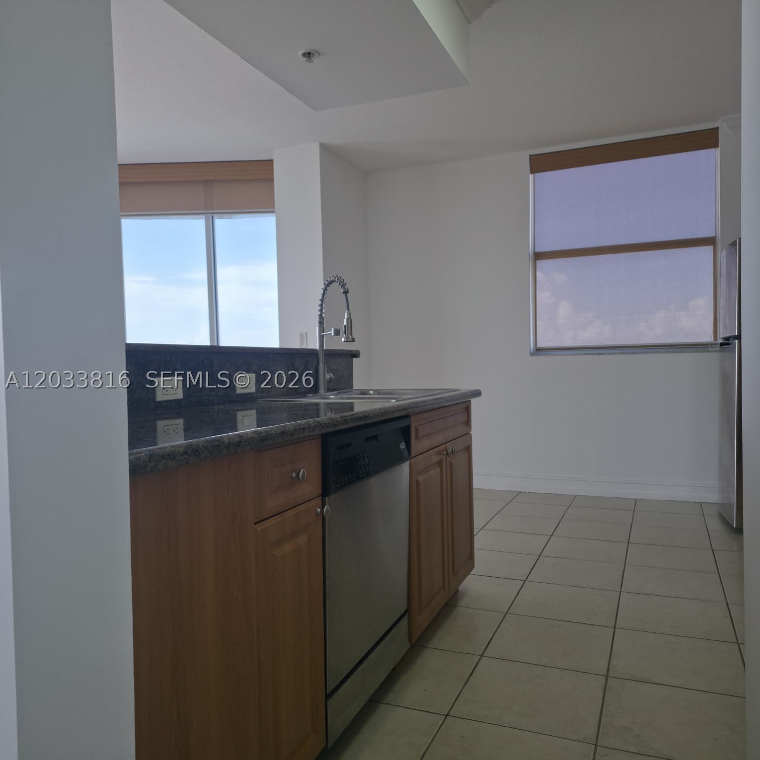 1 Glen Royal Pkwy #1202, Miami FL 33125