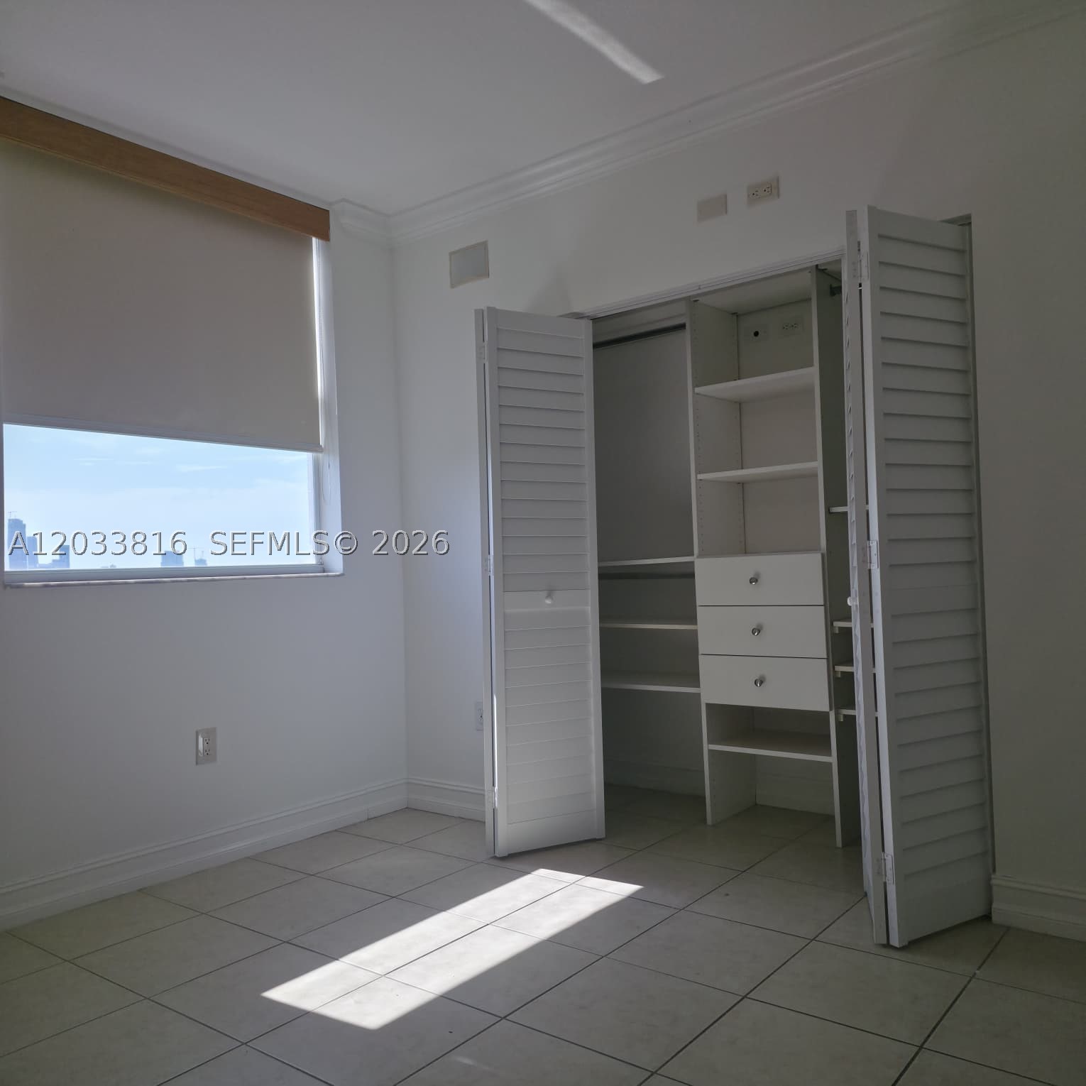 1 Glen Royal Pkwy #1202, Miami FL 33125