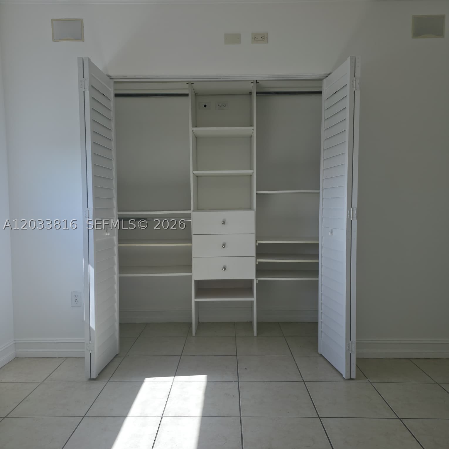 1 Glen Royal Pkwy #1202, Miami FL 33125