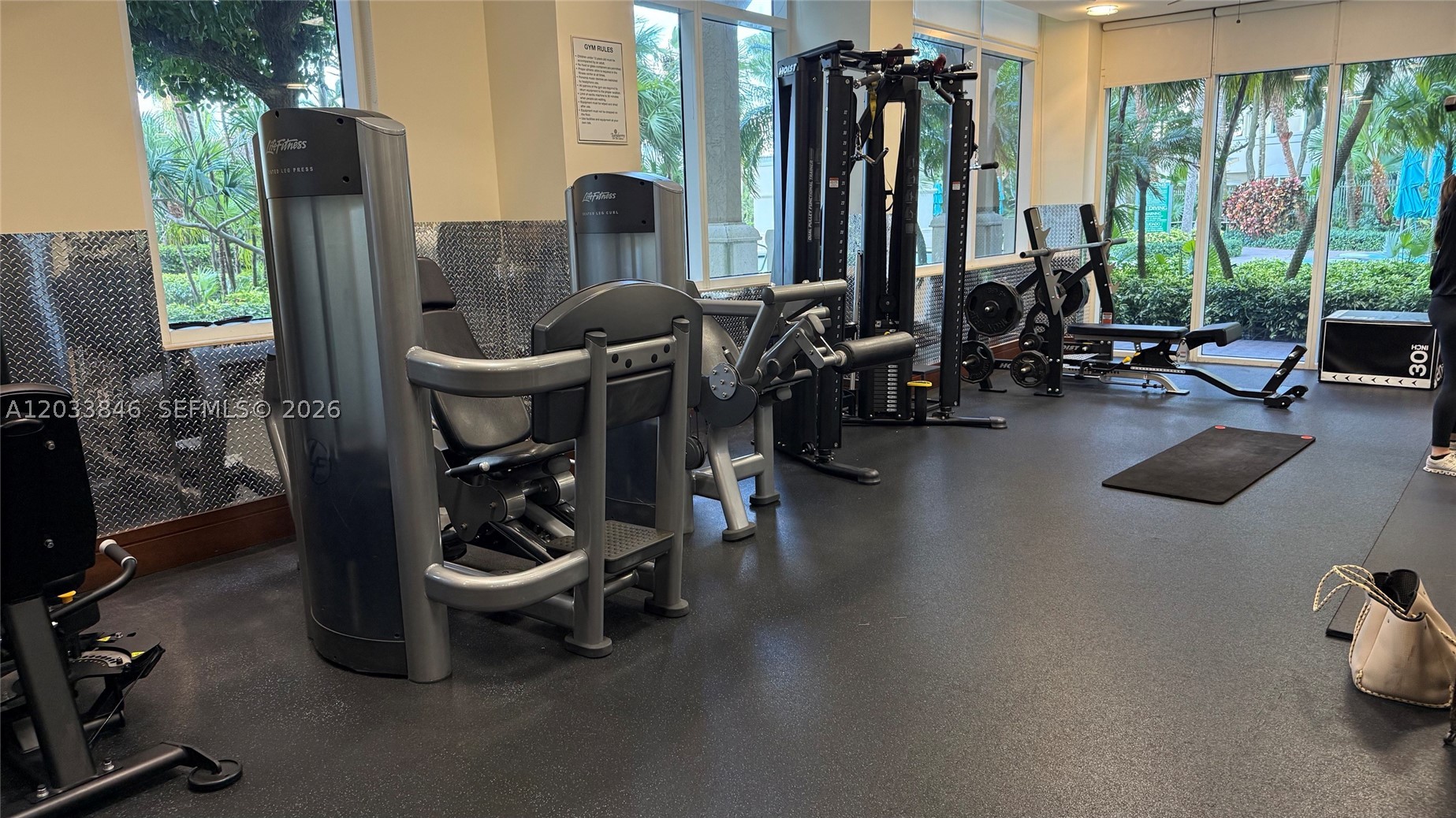 19501 W Country Club Dr #1910, Aventura FL 33180