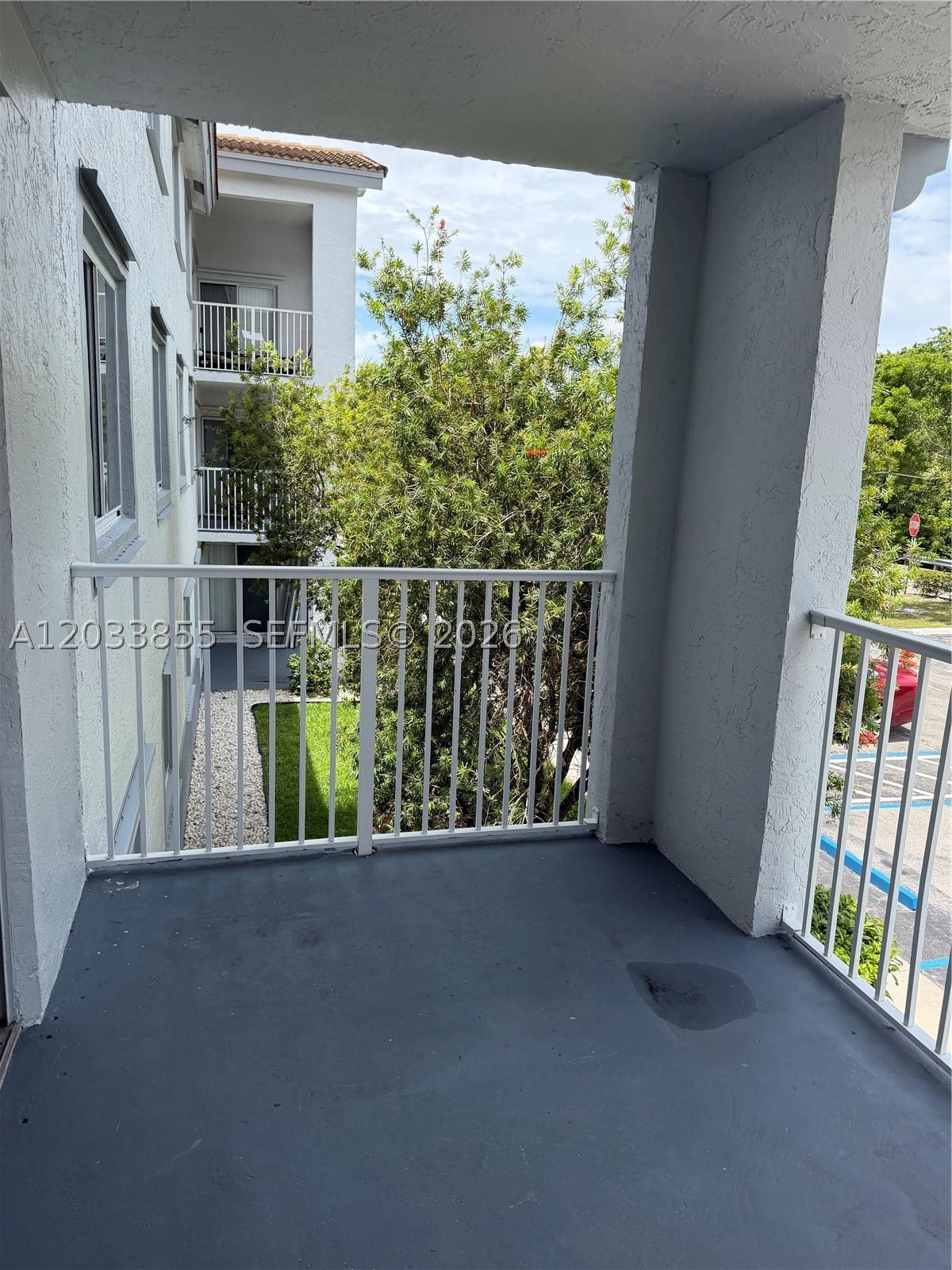 2620 S University Dr #209, Davie FL 33328