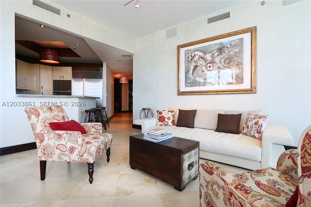 100 S Pointe Dr #601, Miami Beach FL 33139