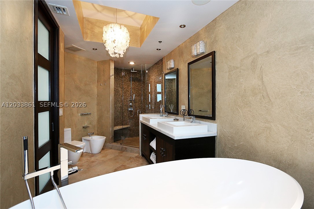 100 S Pointe Dr #601, Miami Beach FL 33139