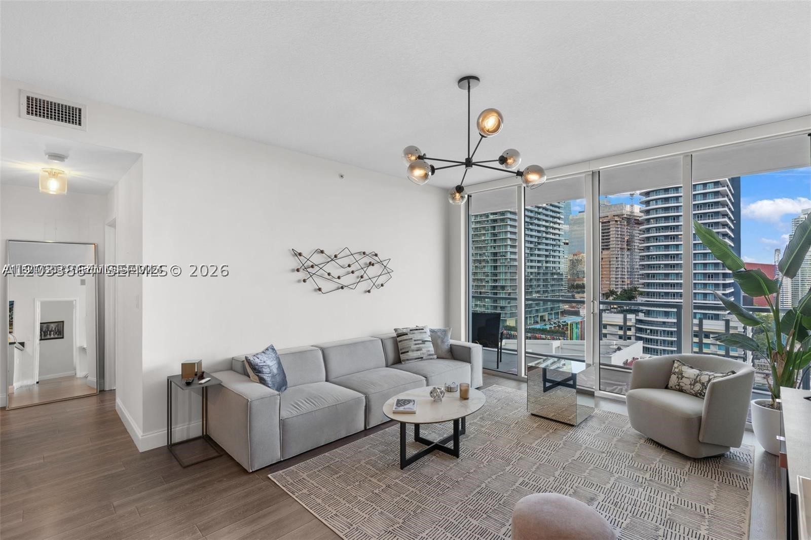79 SW 12th St #2204-S, Miami FL 33130