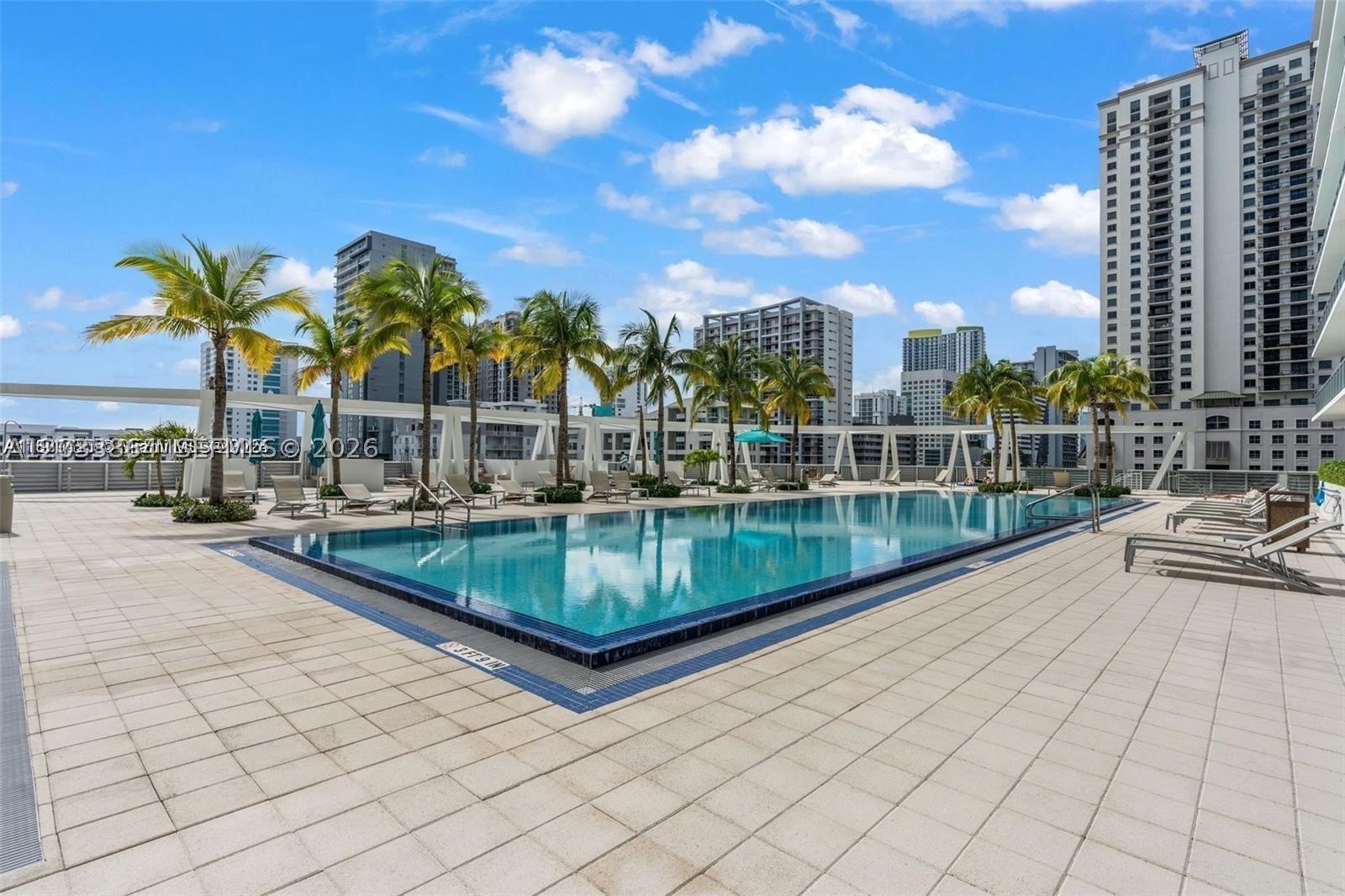 79 SW 12th St #2204-S, Miami FL 33130