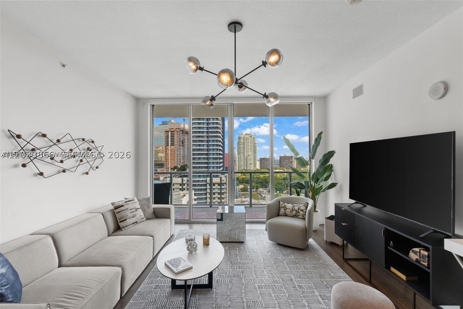 79 SW 12th St #2204-S, Miami FL 33130