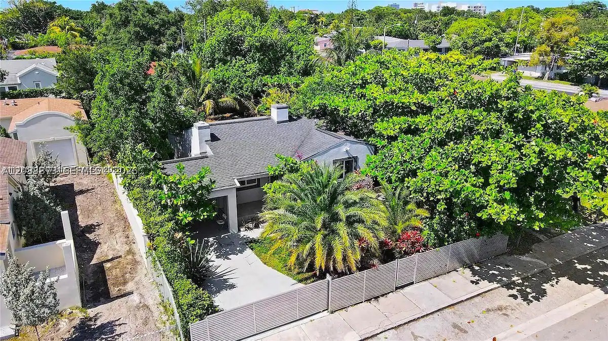 11 NW 47th Ter, Miami FL 33127
