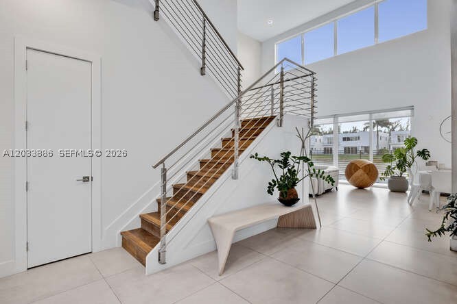 10250 NW 75th Ter, Doral FL 33178