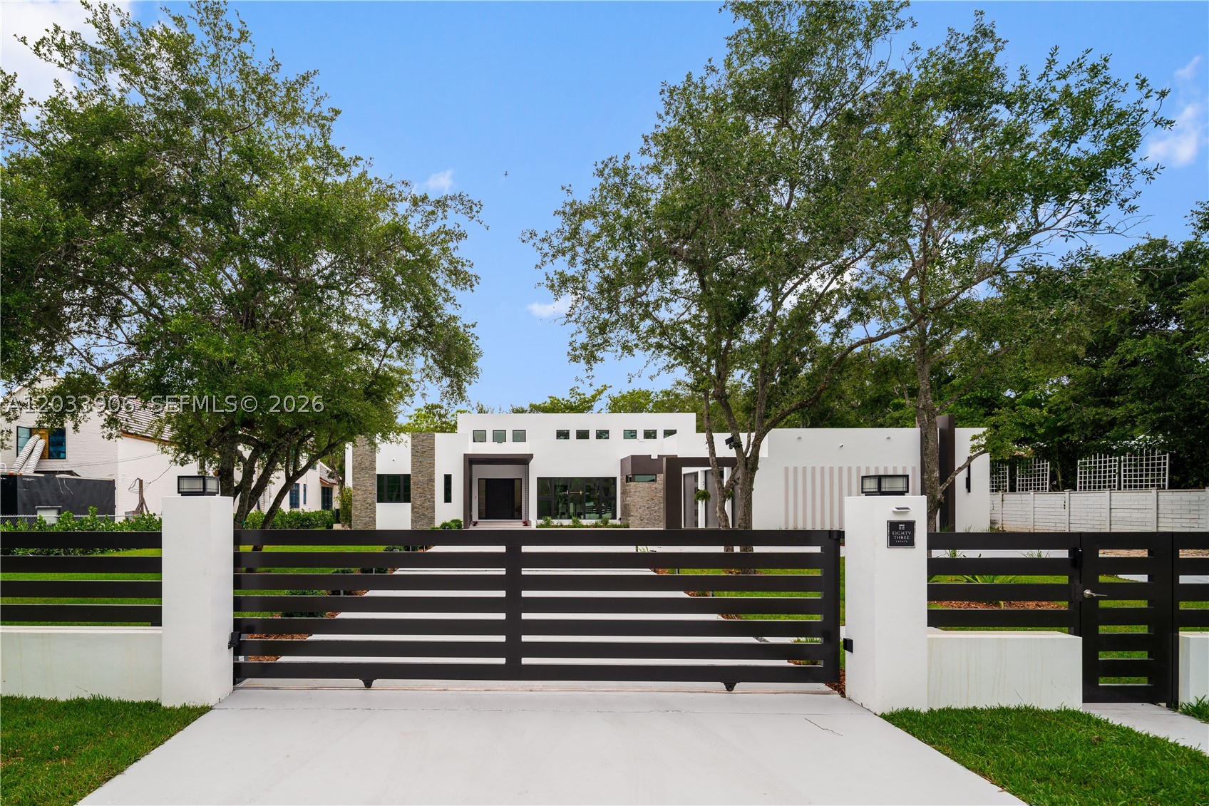 6200 SW 83 Av, Miami FL 33143