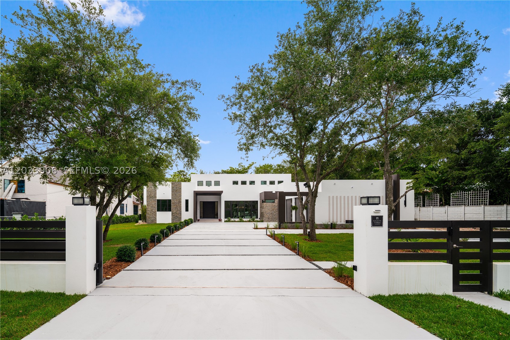 6200 SW 83 Av, Miami FL 33143