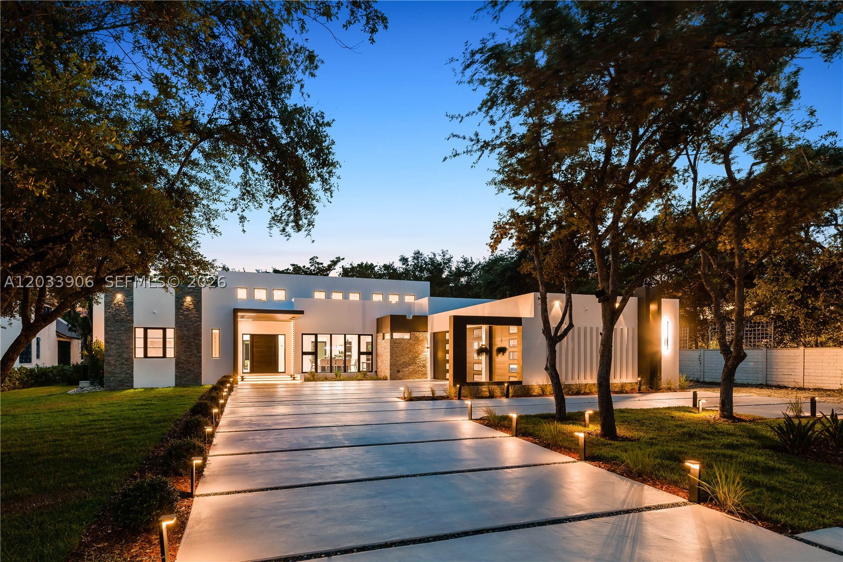 6200 SW 83 Av, Miami FL 33143
