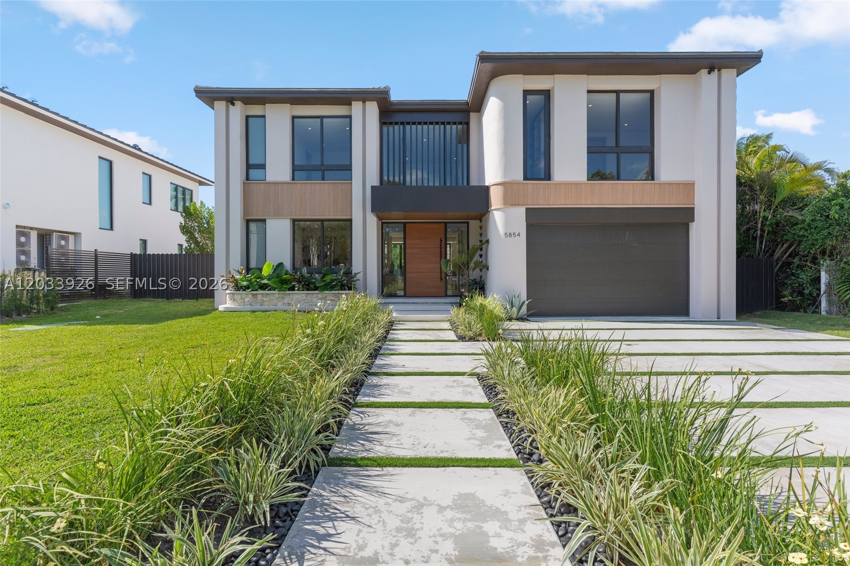 5854 SW 30th St, Miami FL 33155