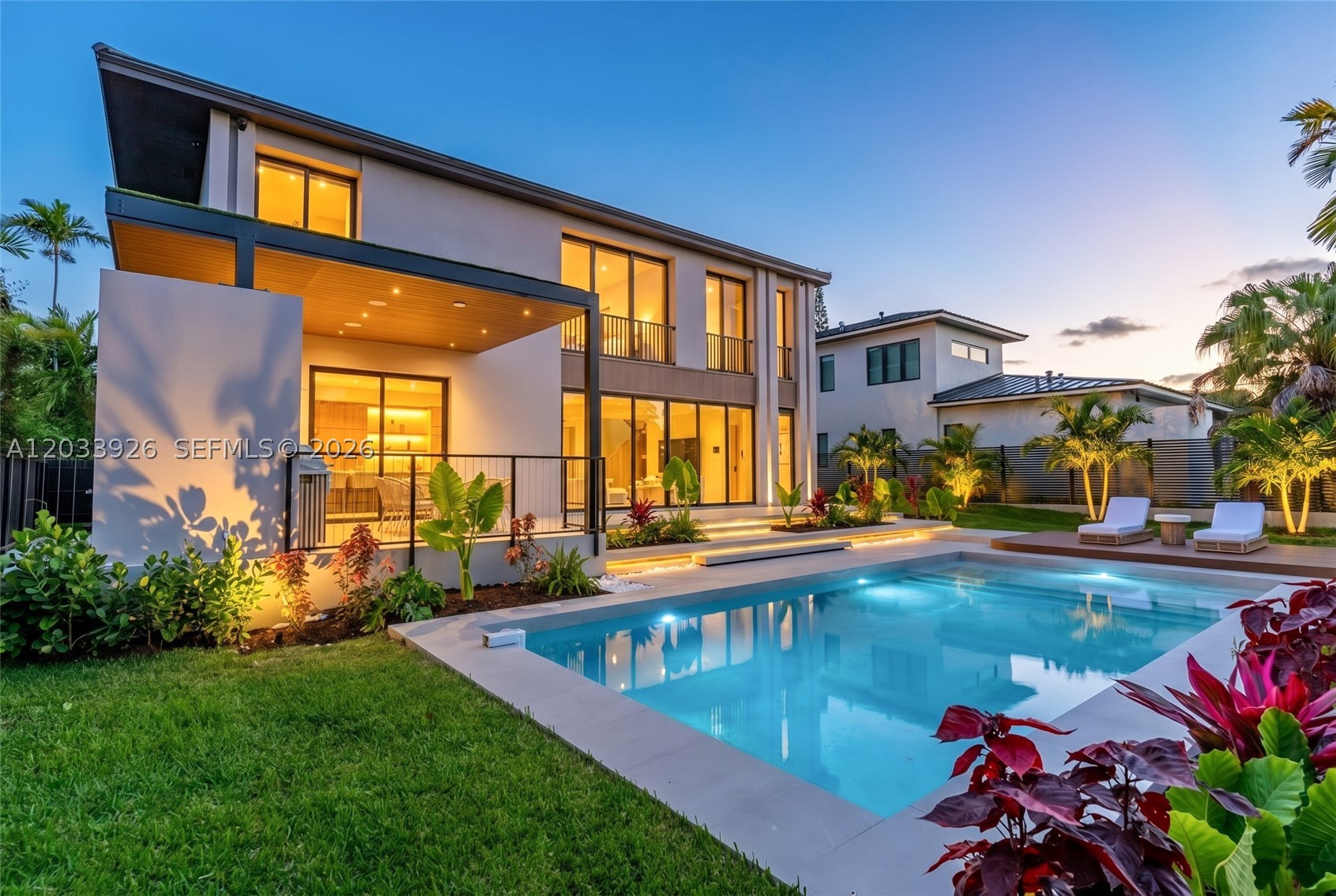 5854 SW 30th St, Miami FL 33155