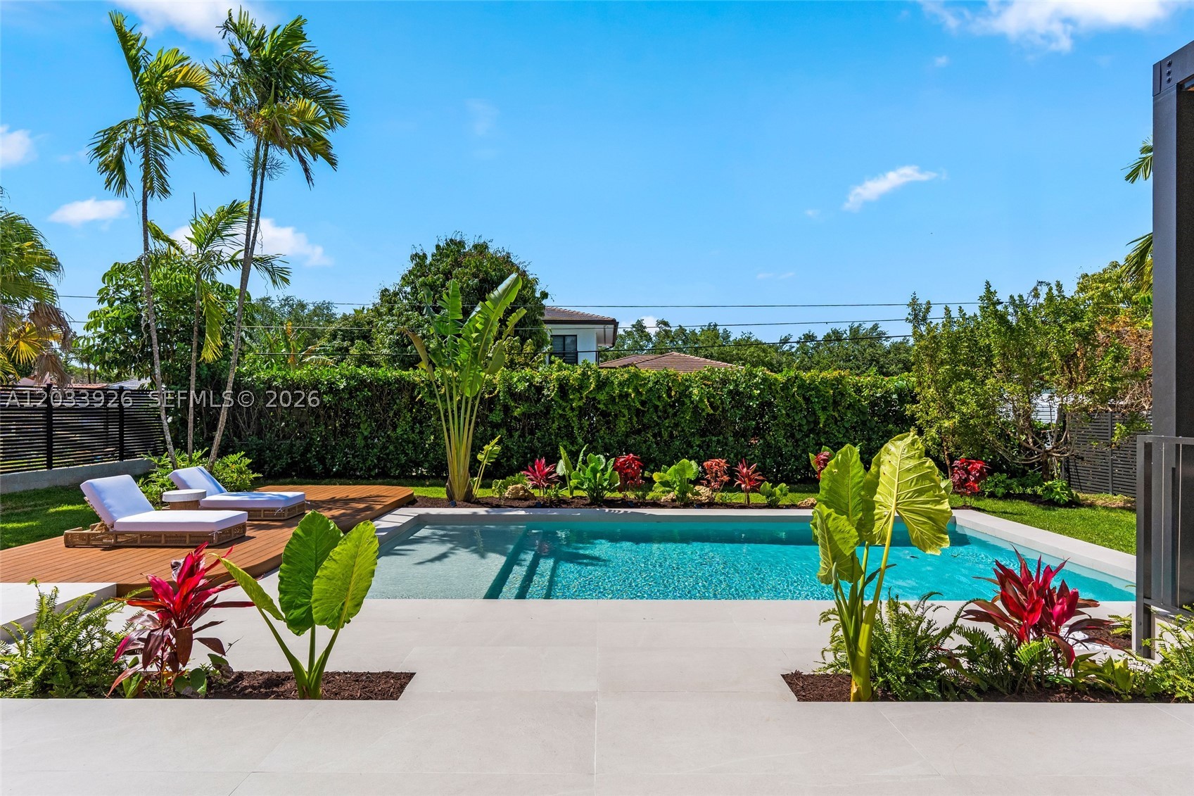 5854 SW 30th St, Miami FL 33155