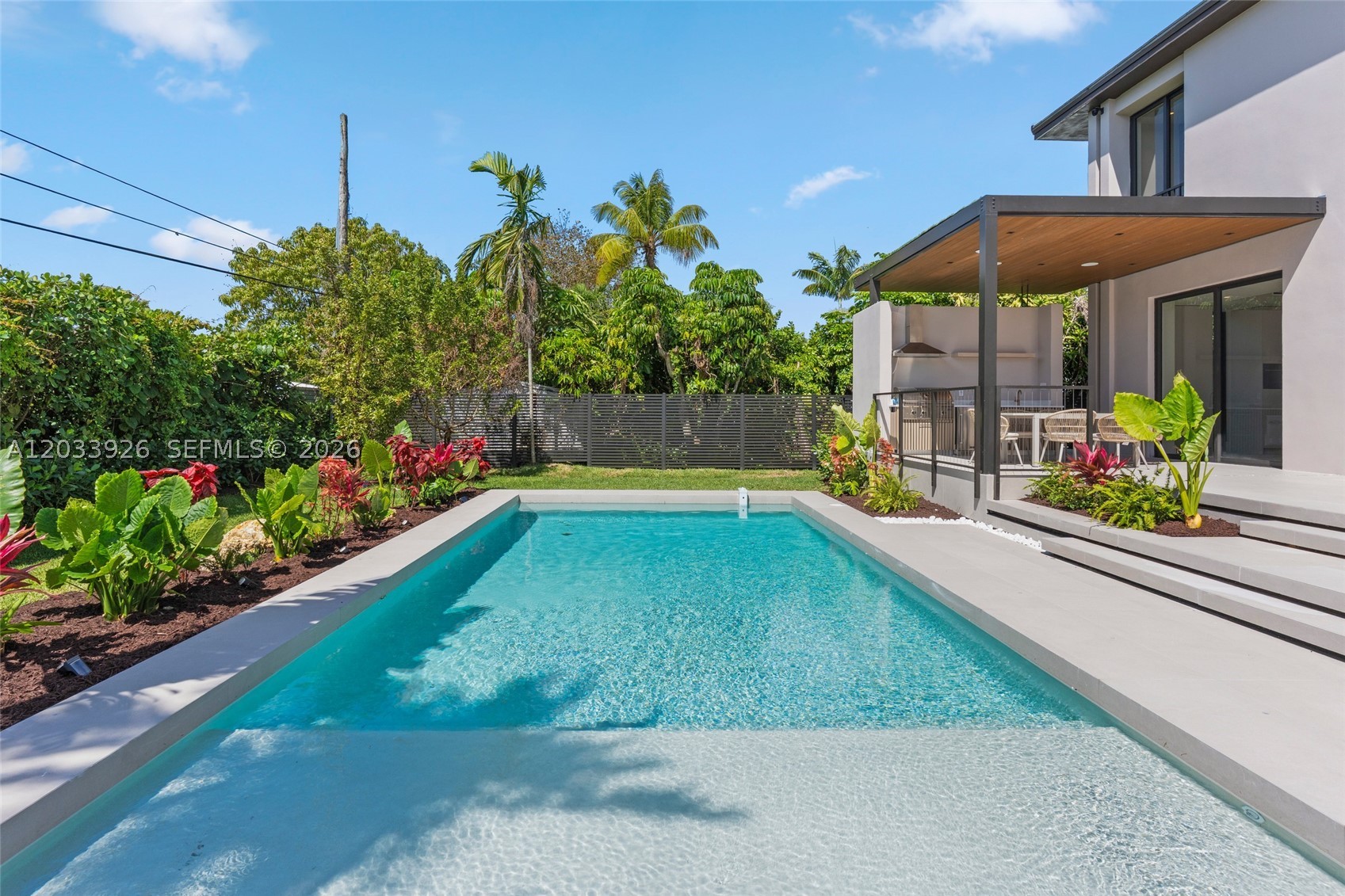 5854 SW 30th St, Miami FL 33155