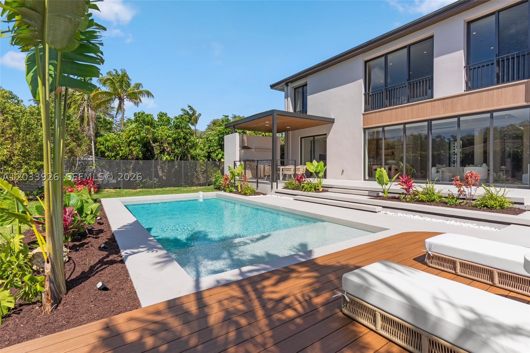 5854 SW 30th St, Miami FL 33155