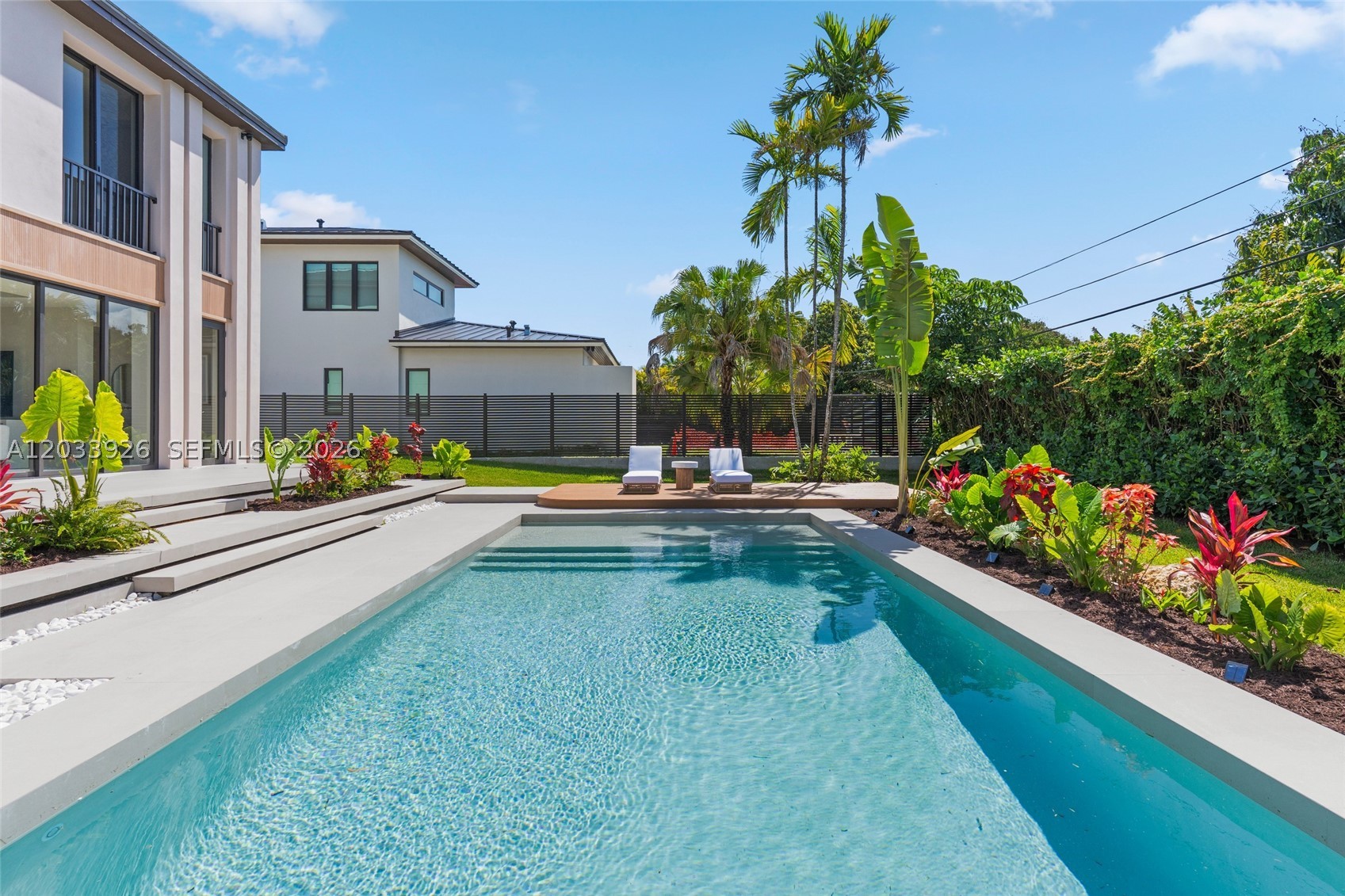5854 SW 30th St, Miami FL 33155