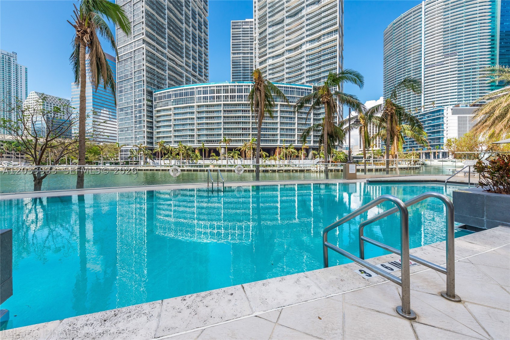 901 BRICKELL KEY BL #2206, Miami FL 33131