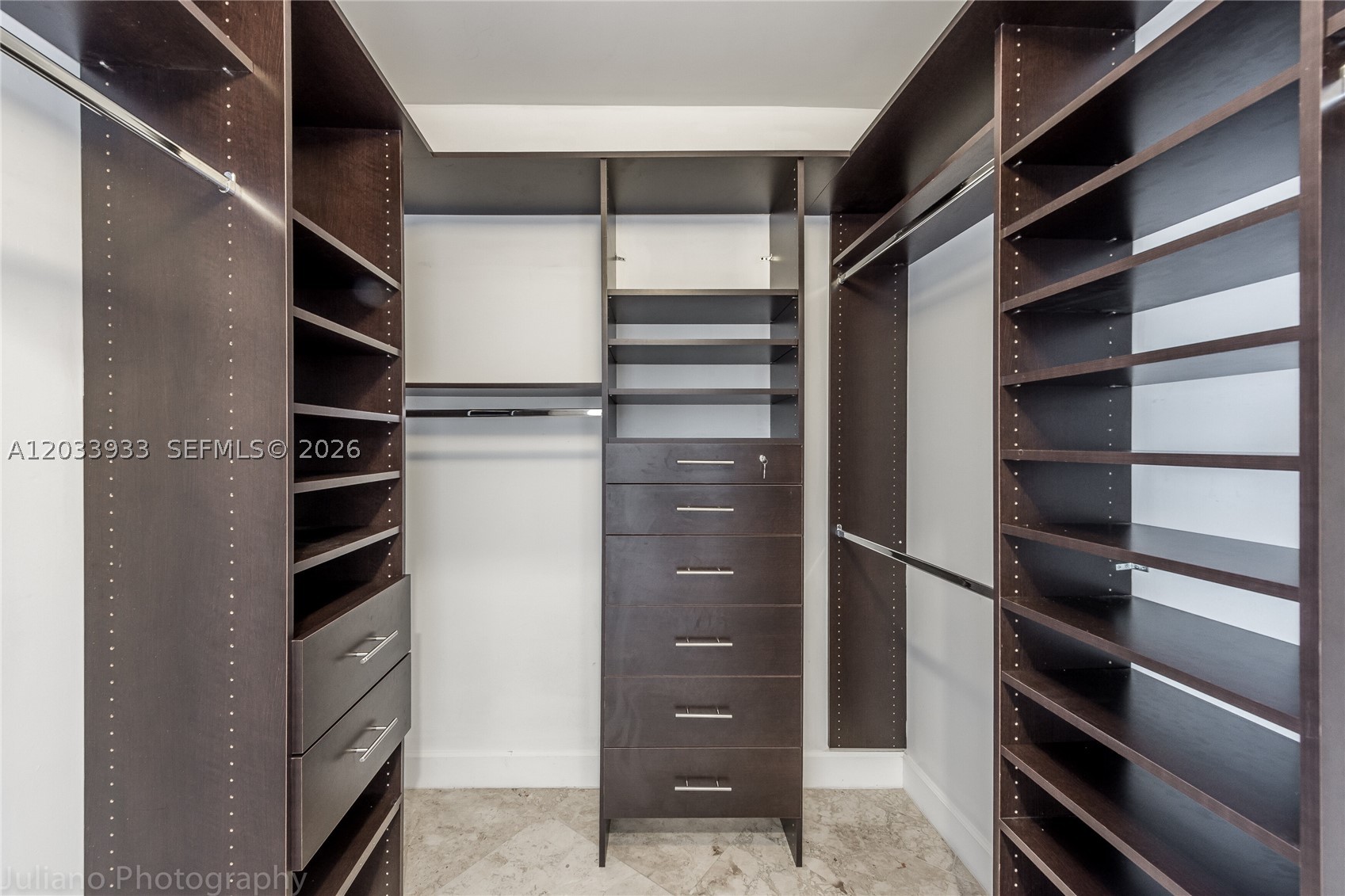 901 BRICKELL KEY BL #2206, Miami FL 33131