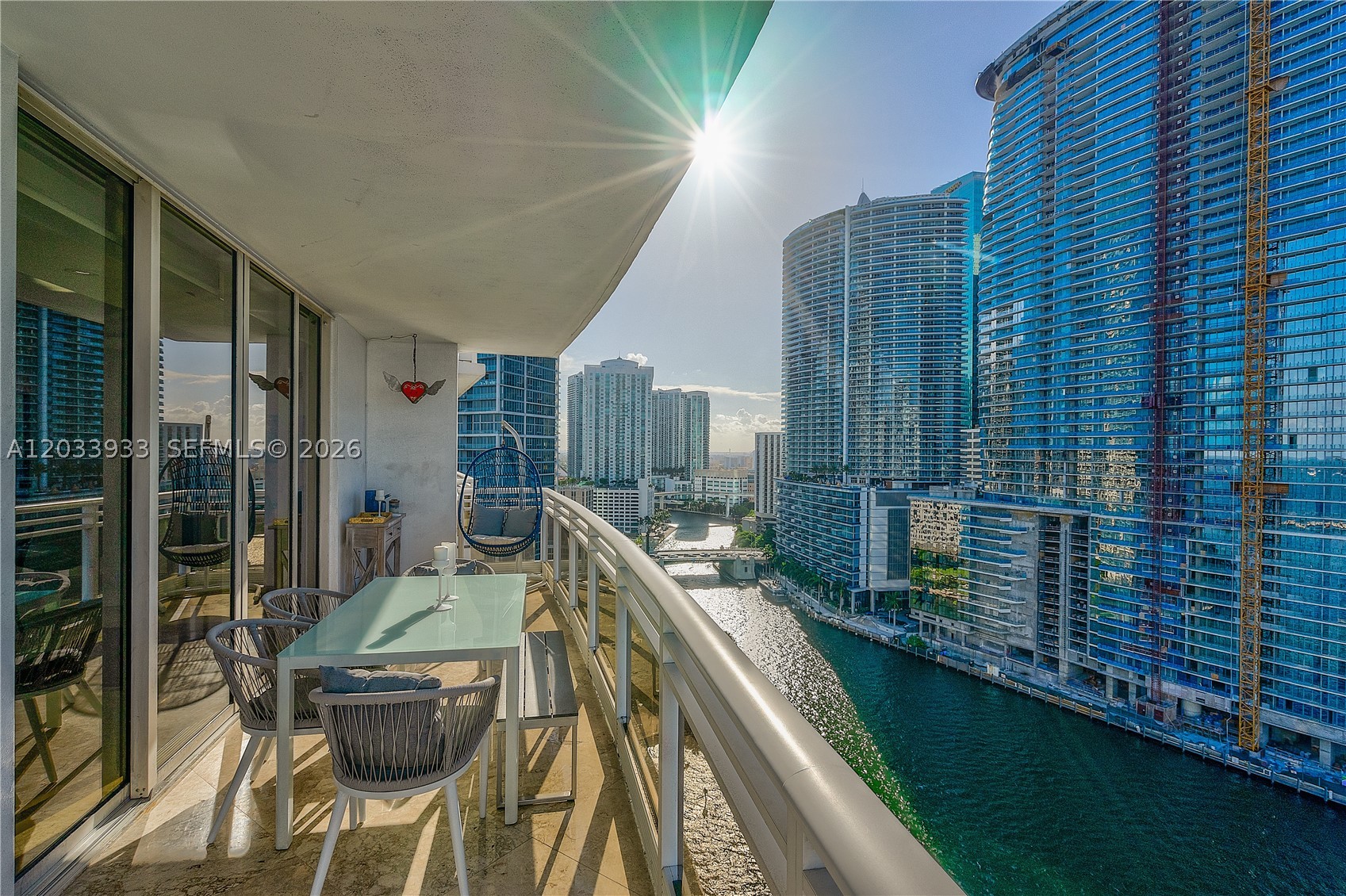 901 BRICKELL KEY BL #2206, Miami FL 33131