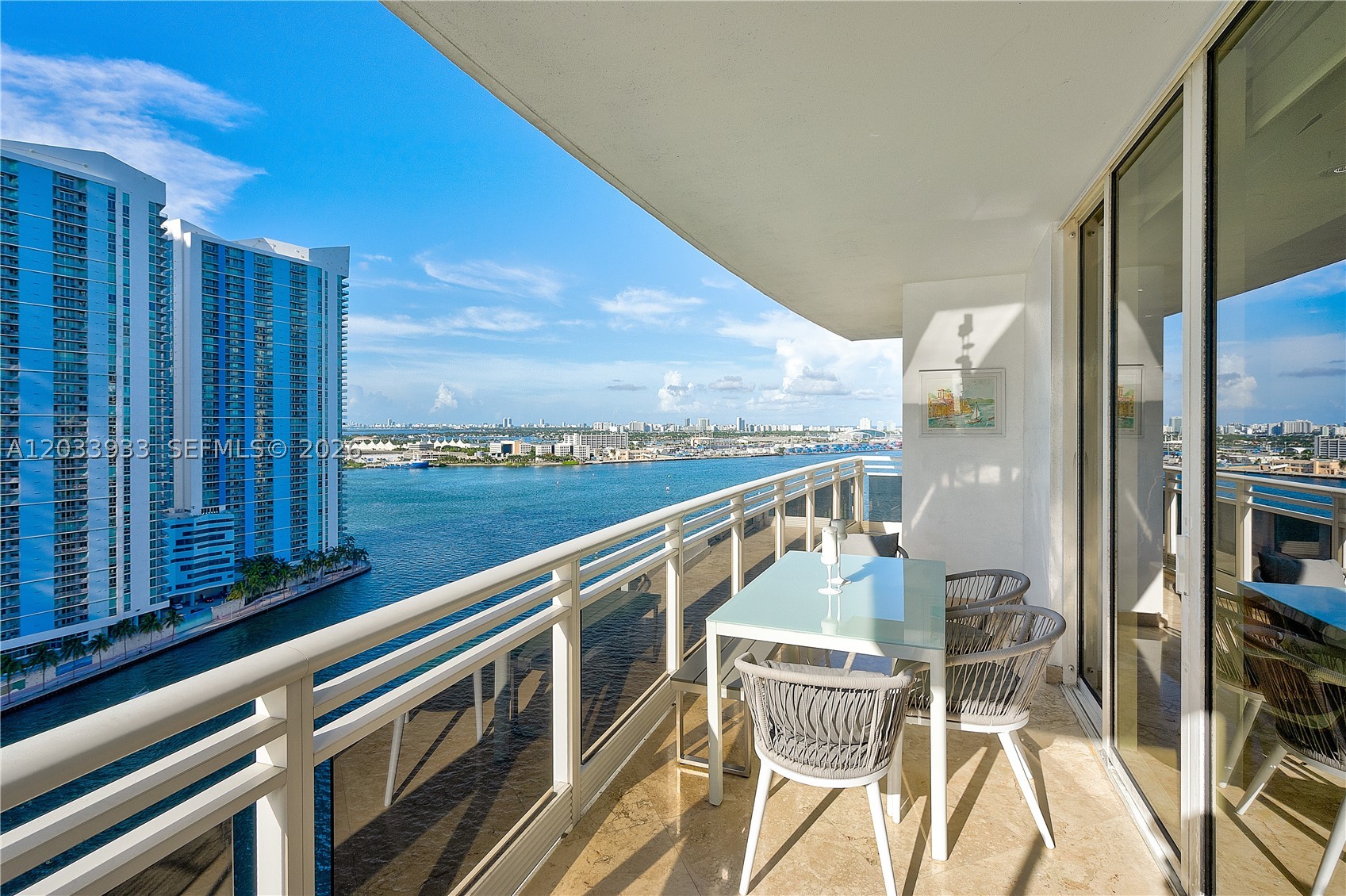 901 BRICKELL KEY BL #2206, Miami FL 33131